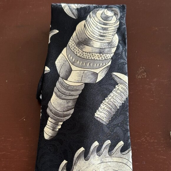Home Improvement "Tim's big sparkplug" Tie - Picture 1 of 4